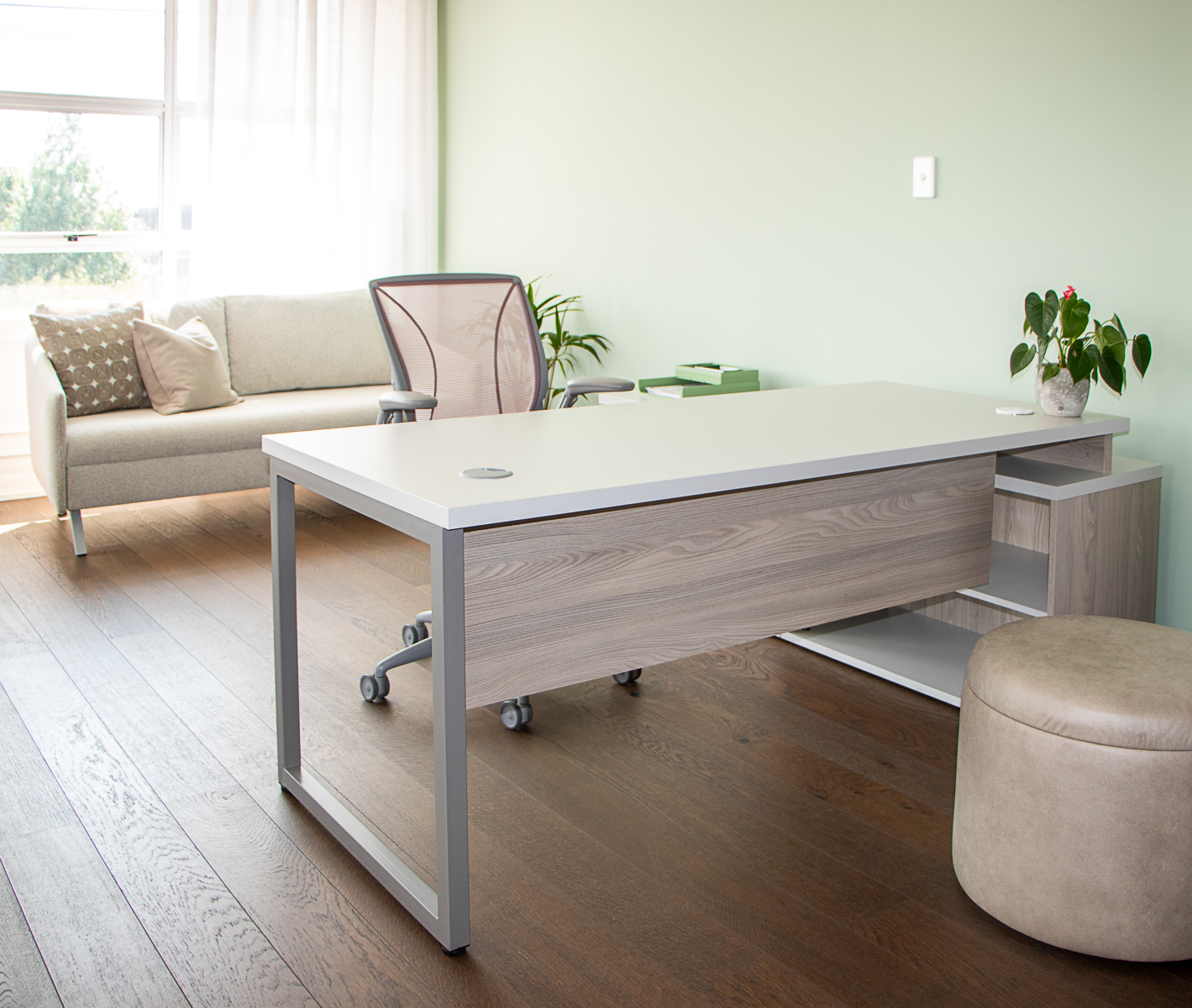 Titan Executive Desk - Image 3